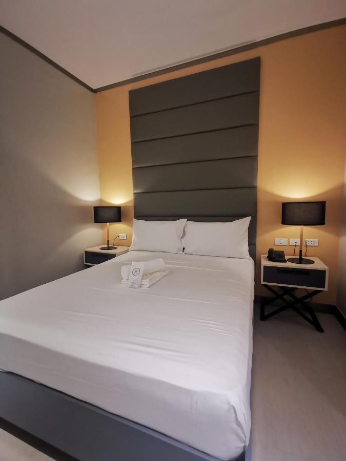 Yes Hotel Pandi Bulacan 外观 照片