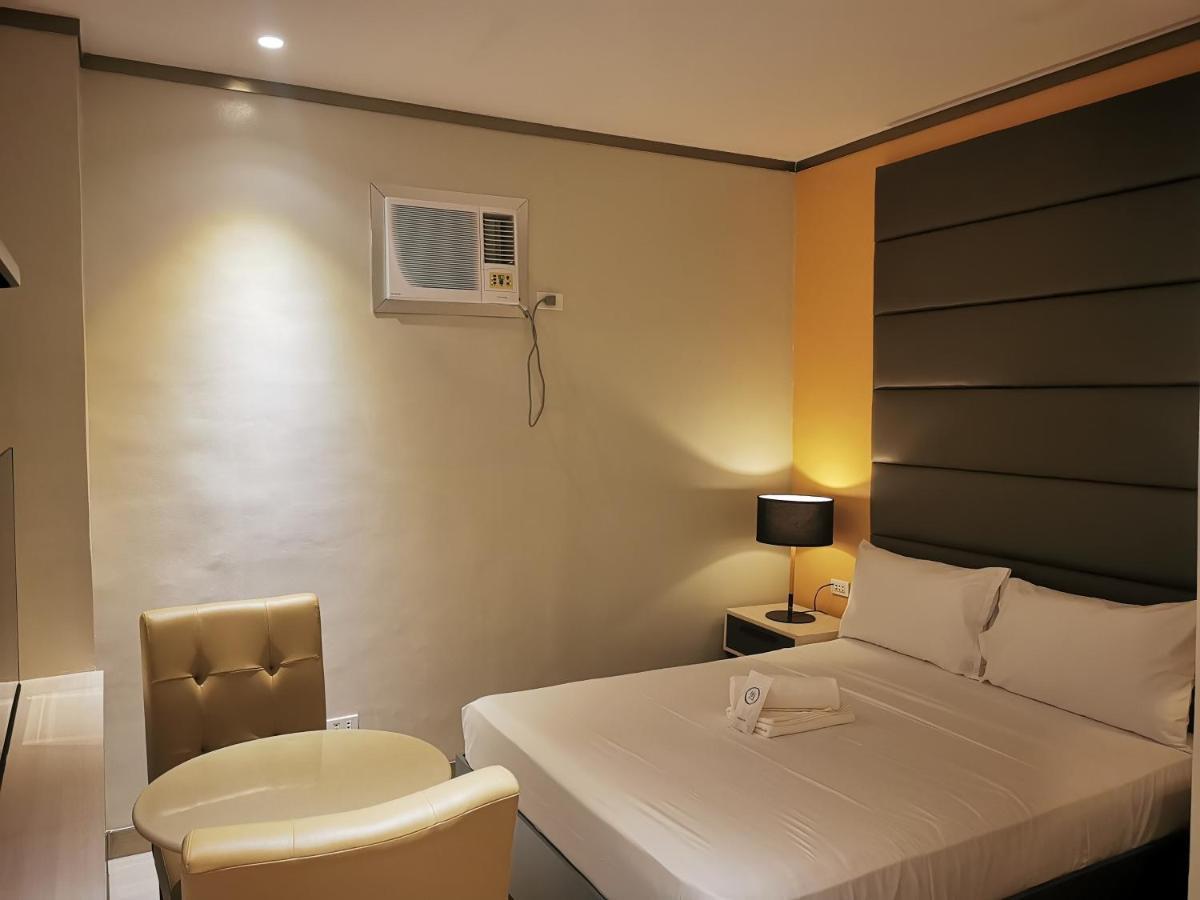 Yes Hotel Pandi Bulacan 外观 照片