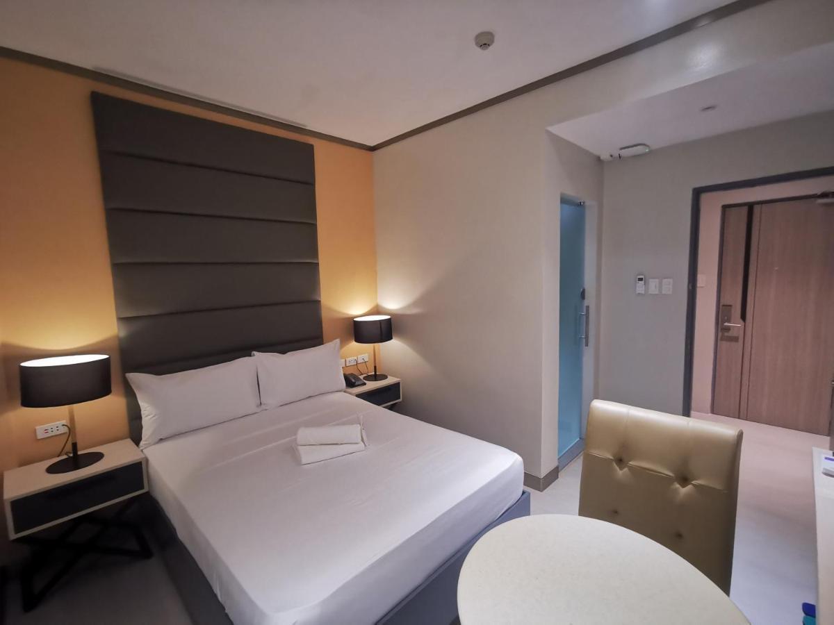 Yes Hotel Pandi Bulacan 外观 照片